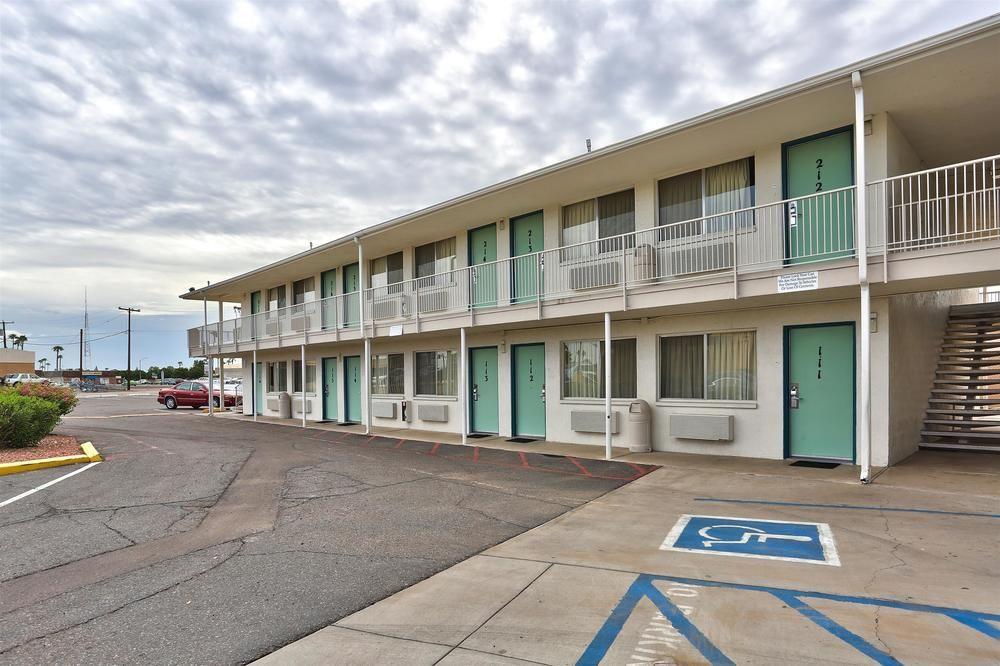 Motel 6-Youngtown, Az - Phoenix - Sun City Zewnętrze zdjęcie