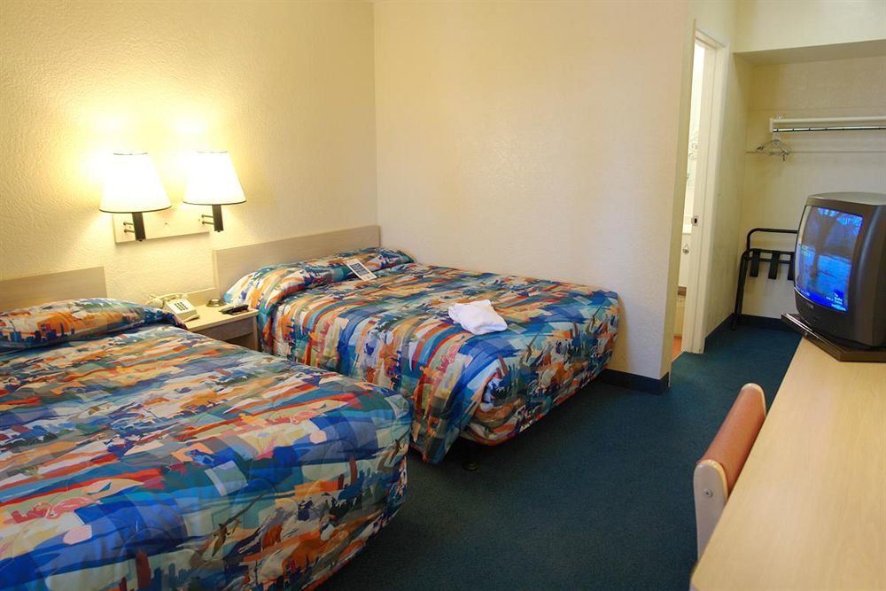 Motel 6-Youngtown, Az - Phoenix - Sun City Zewnętrze zdjęcie