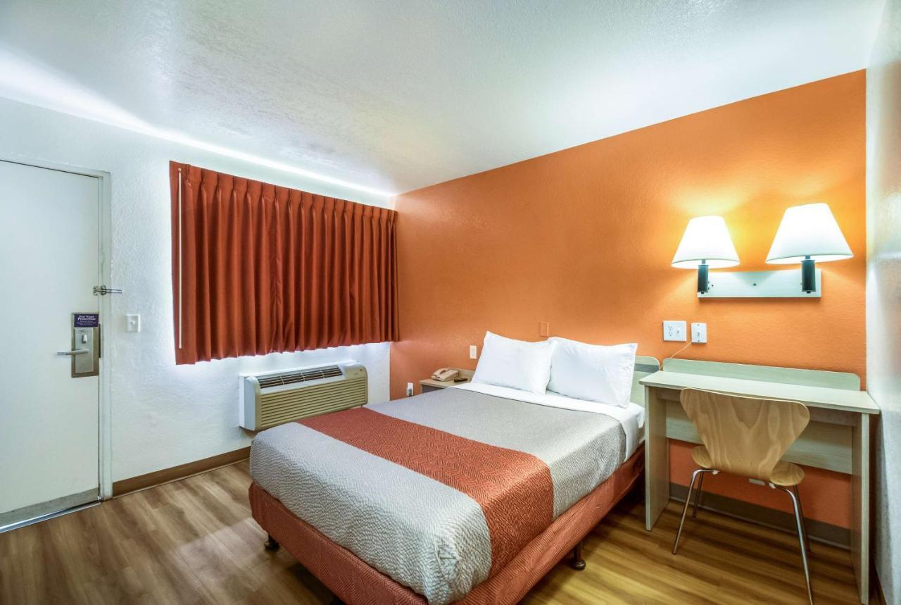 Motel 6-Youngtown, Az - Phoenix - Sun City Zewnętrze zdjęcie