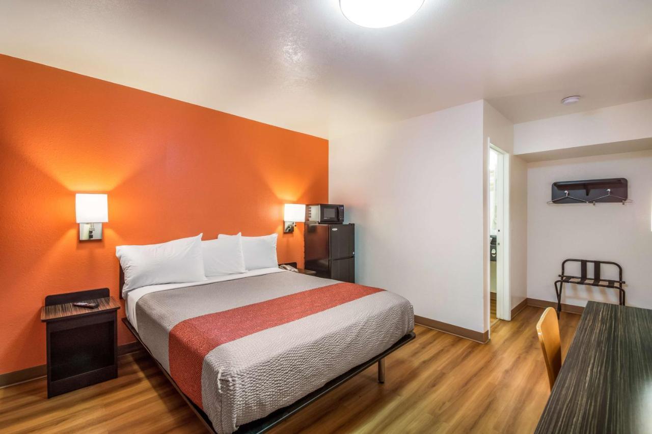 Motel 6-Youngtown, Az - Phoenix - Sun City Zewnętrze zdjęcie